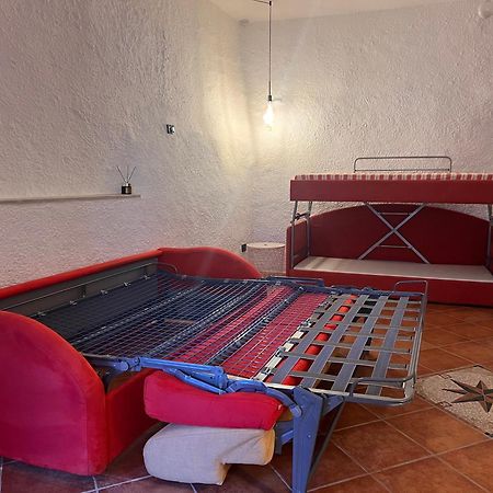 Olivetta House Holiday Монелья Екстер'єр фото